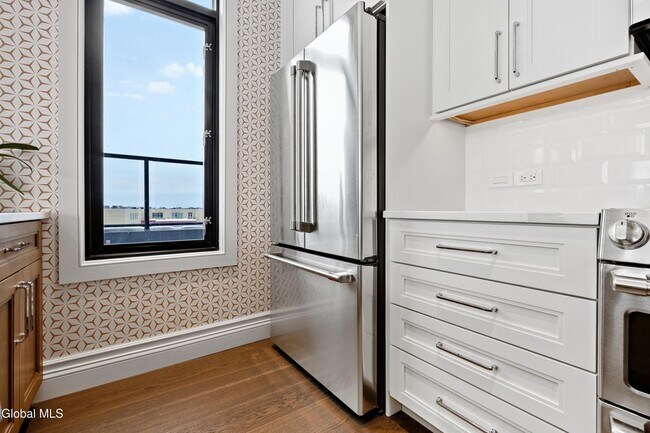 Building Photo - 78 Church St