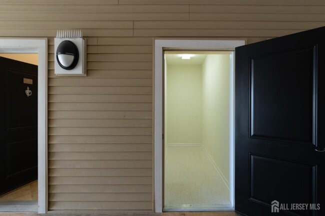 Building Photo - 541 E Celebration Way