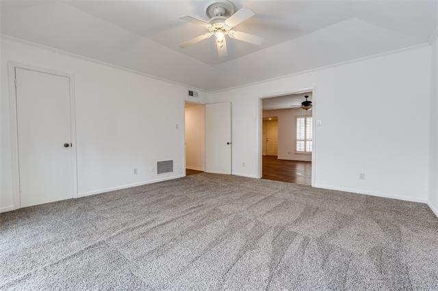 Building Photo - 8619 Edgemere Rd