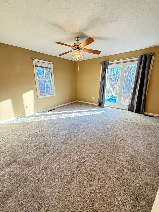 Building Photo - 2 Bed 1 Bath Home in Martin, TN!