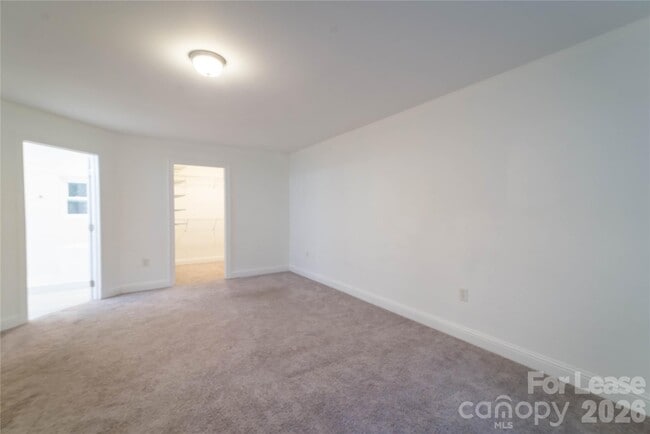 Building Photo - 284 Stanley Spencer Mountain Rd