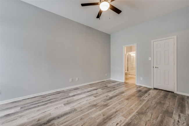 Building Photo - 1610 Poinsettia Blvd