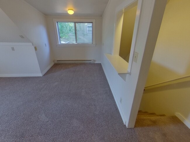 Building Photo - Cozy 2 Bedroom House on 17th & Hilyard