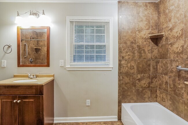 Building Photo - Charming 3-Bedroom Home in Tuscaloosa, AL