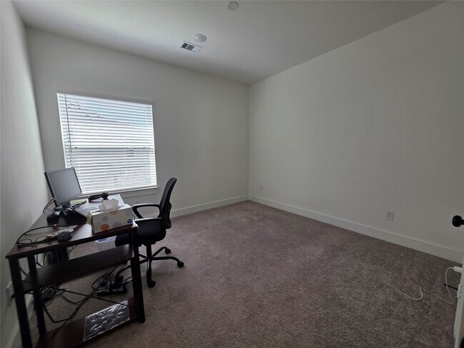 Building Photo - 18710 Colorado River Ln