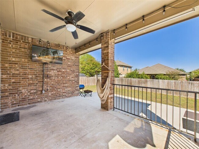 Building Photo - 16424 Pienza Dr