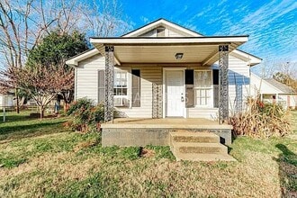 Building Photo - 1235 Roberts St