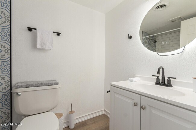 Building Photo - 4701 N 68th St