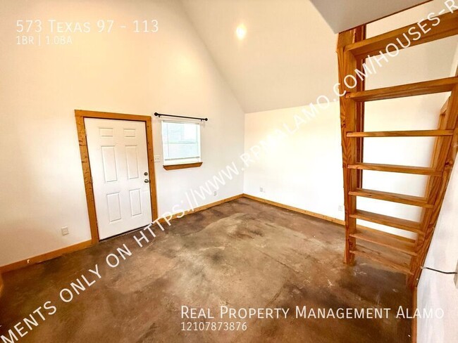 Building Photo - AVAILABLE NOW! Modern Cabin for Rent in Fl...