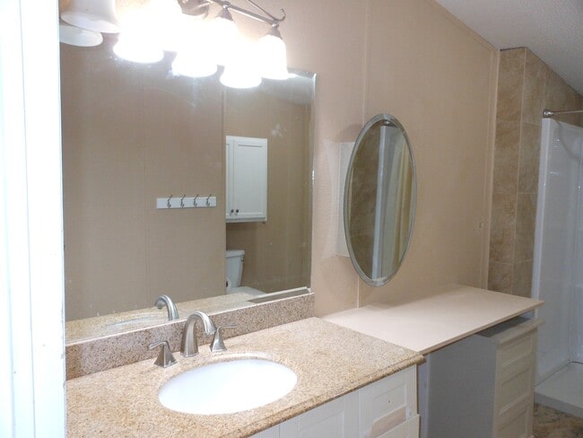 Building Photo - 2256 Beaver Creek Rd