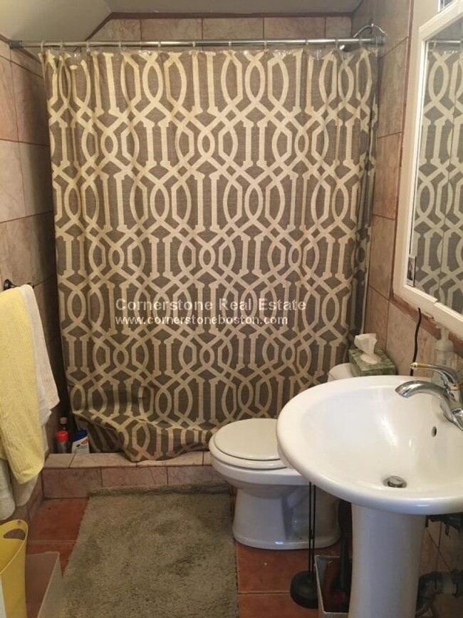 Building Photo - Nice 2 bed in South End