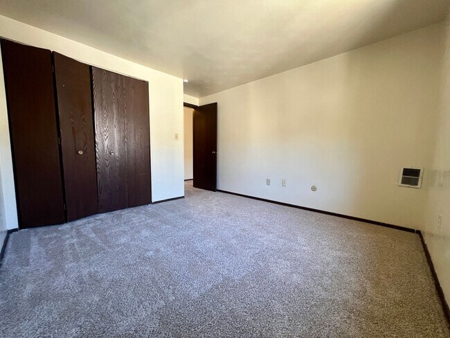 Building Photo - Wonderful 1BR in Lovely Location! Beautifu...