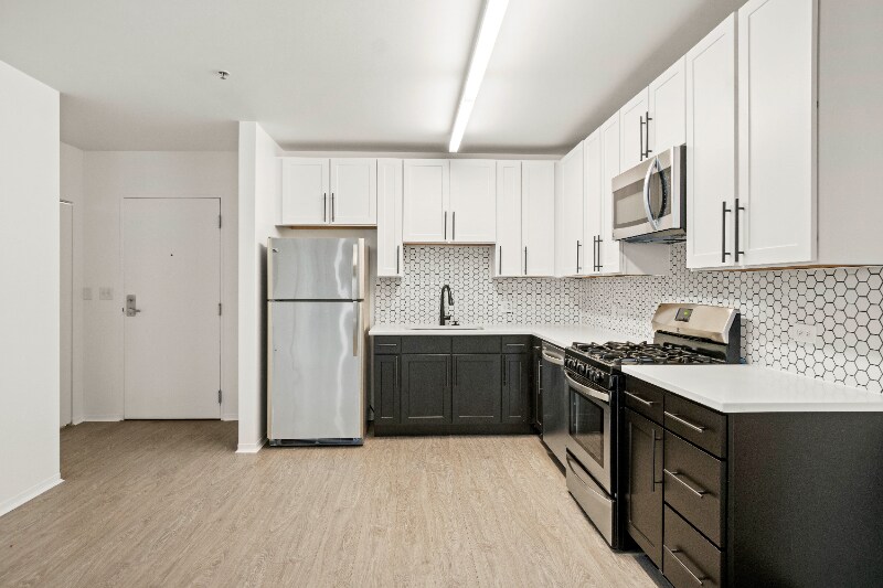 Building Photo - 1425 S State St