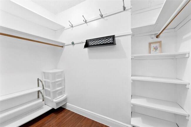 Building Photo - 2801 NE 183rd St