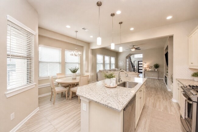 Building Photo - 6110 Dovetail Cliff Ct