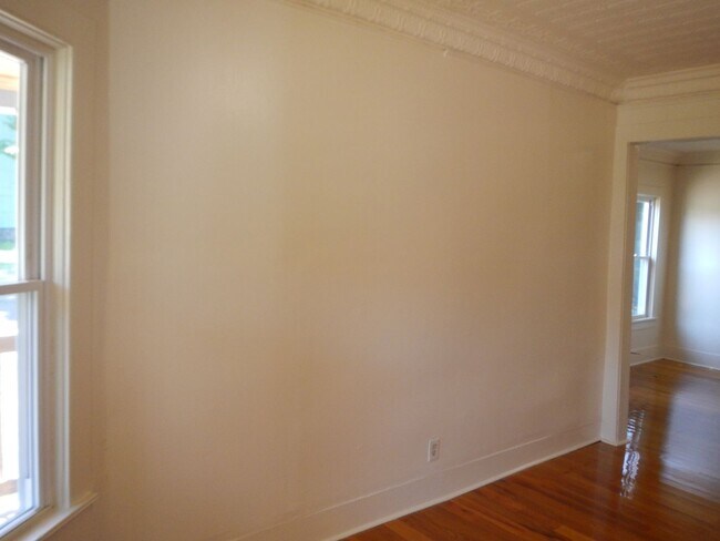 Building Photo - 558 Columbus Ave
