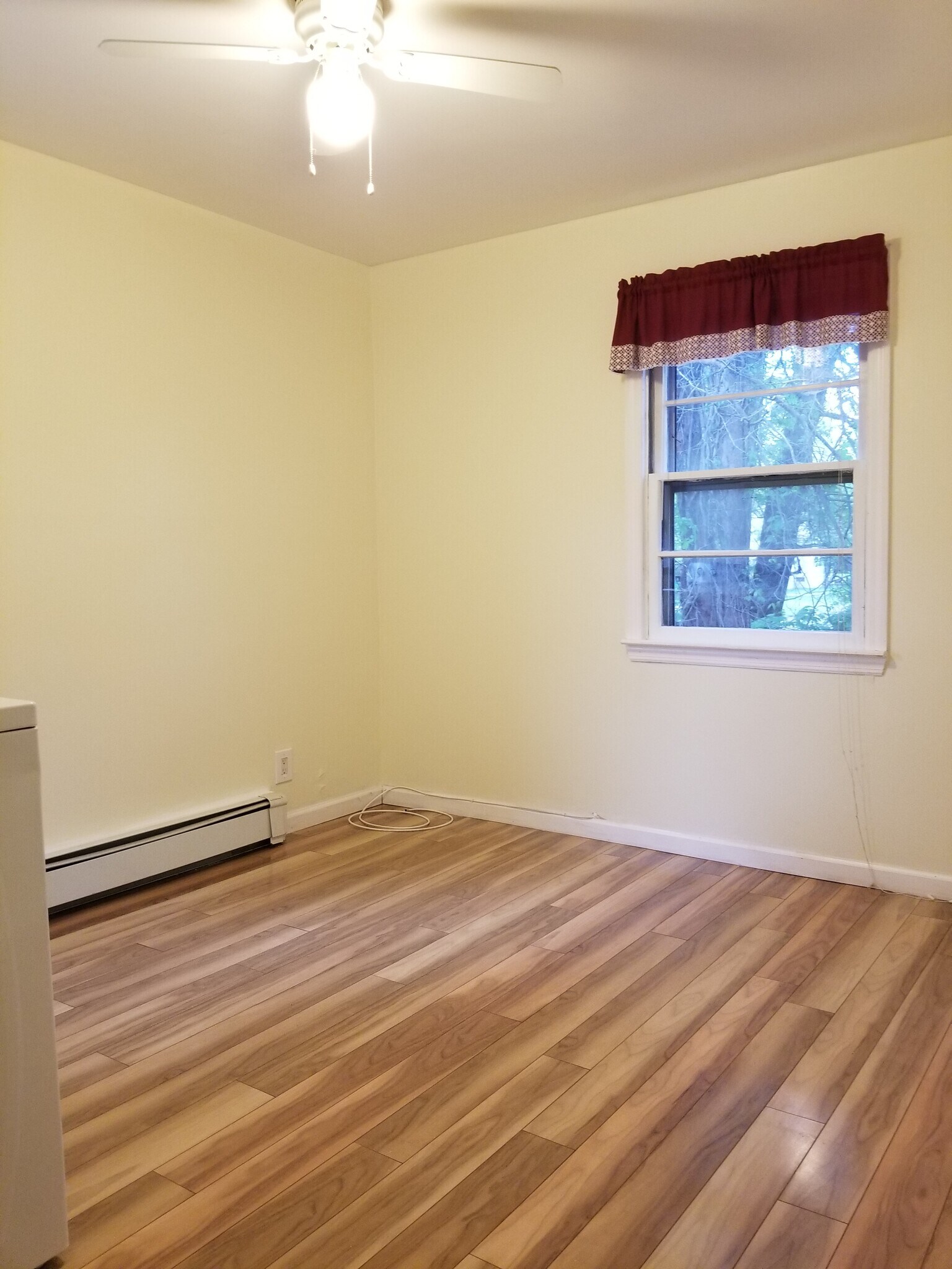 Building Photo - 30 Hobson Ave