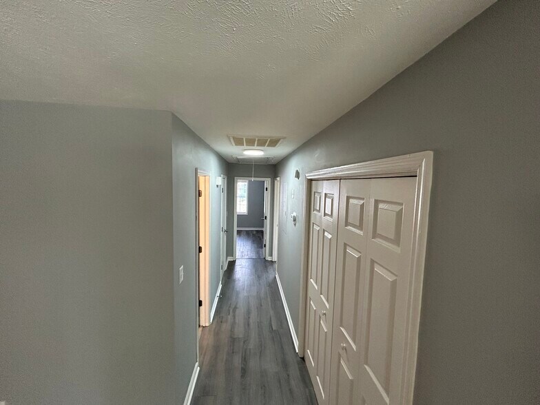 Building Photo - 4205 Mica Ave