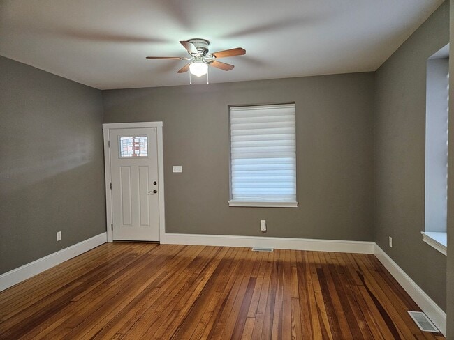 Building Photo - Charming 4BR/2.5BA Home in Historic Washington, MO - Walk to the Riverfront!