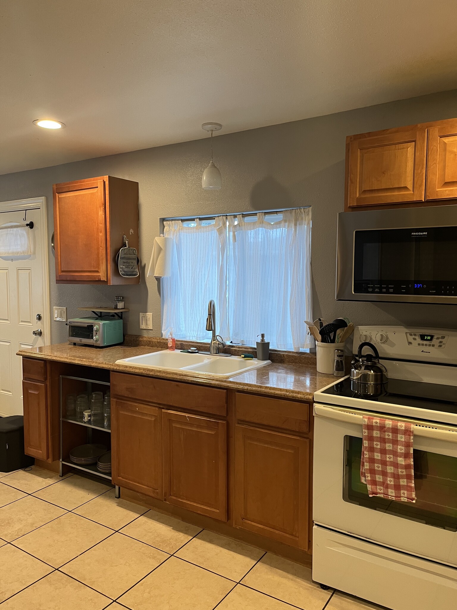 Building Photo - 1018 NW 10th St