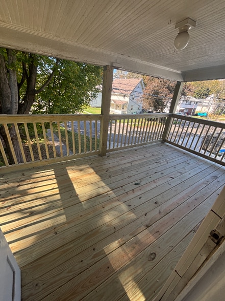 Building Photo - 203 Parsons Ave