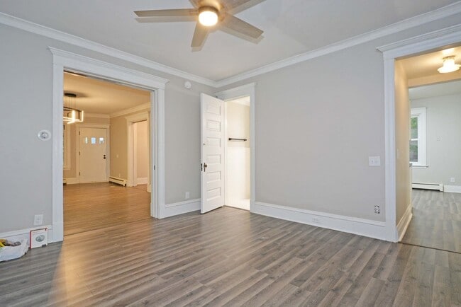 Building Photo - 2209 Aldrich Ave S
