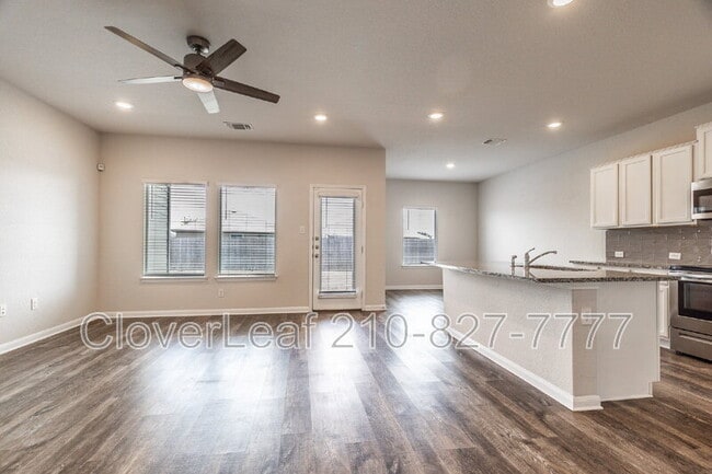 Building Photo - 2126 Silver Maple