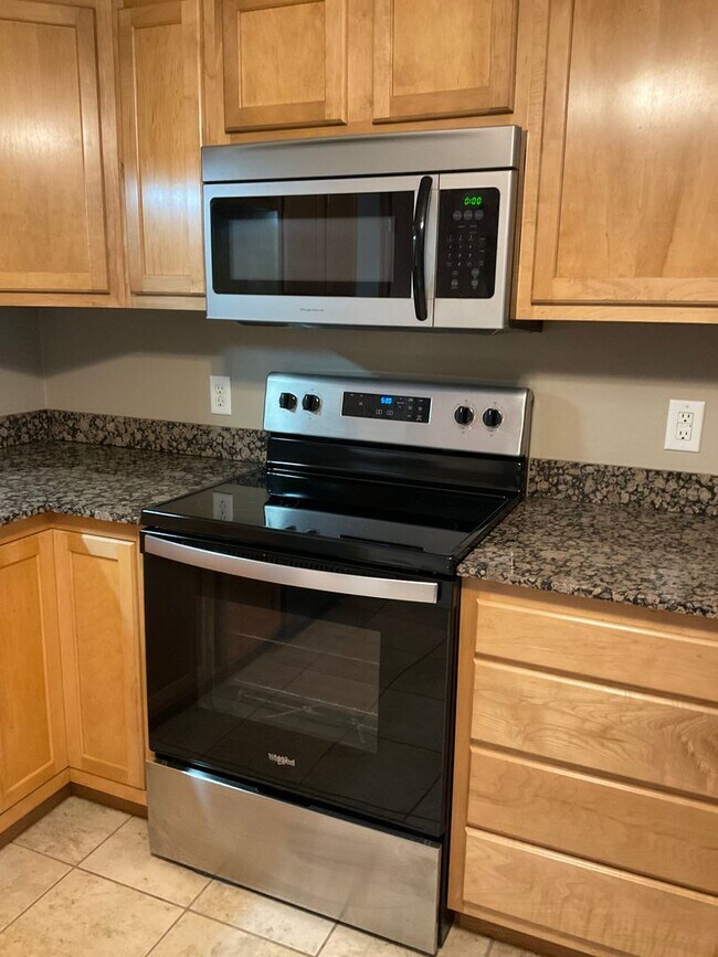 Building Photo - 119 Northtowne St