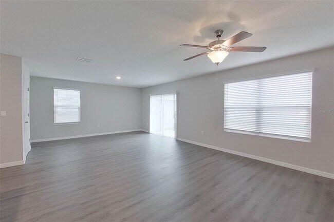 Building Photo - 8694 SW 43rd Ter