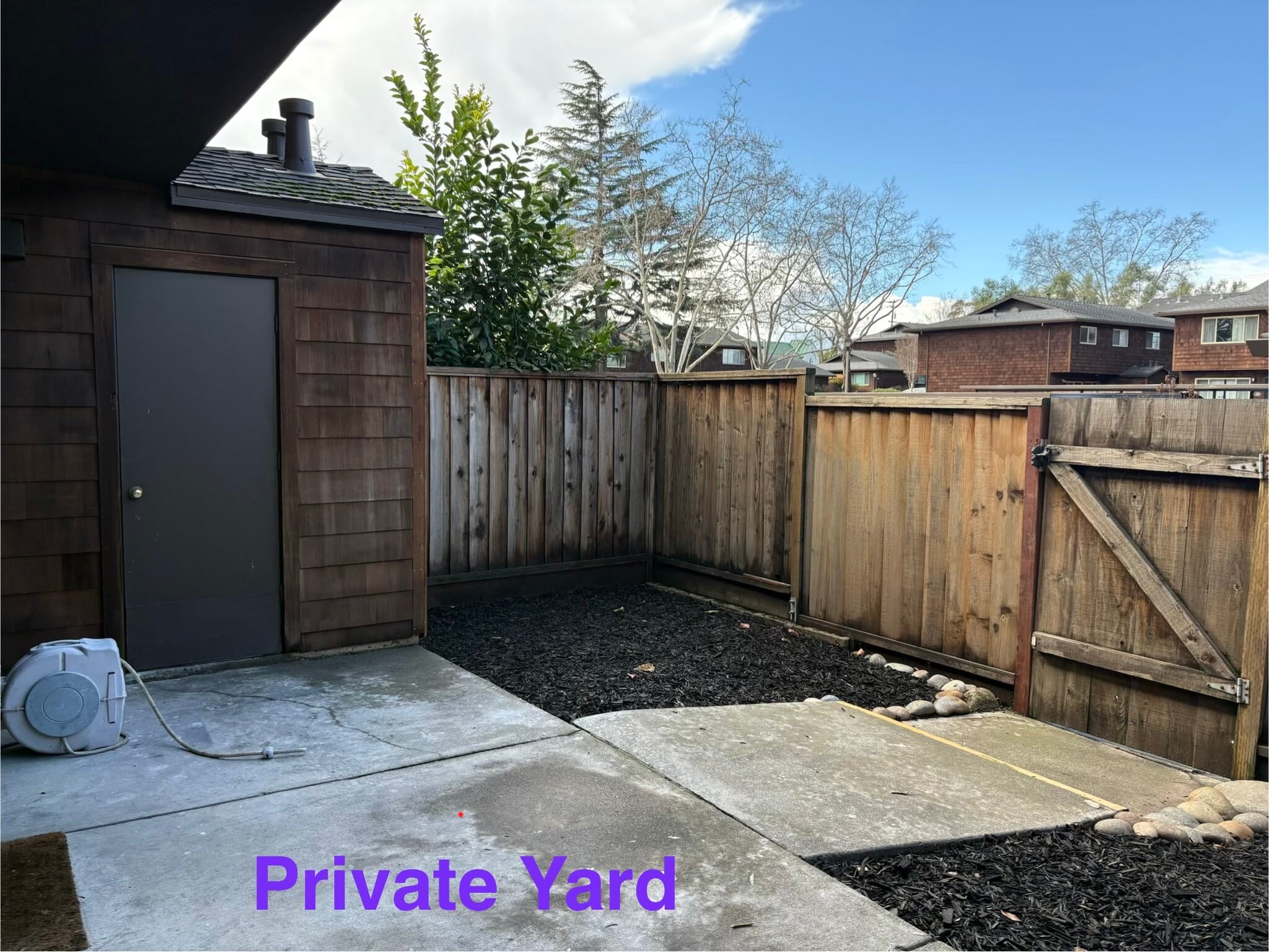Patio backyard - 4128 Ravenwood Pl