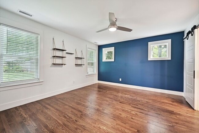 Building Photo - Charming 3BD/2BA Bungalow in Druid Hills!