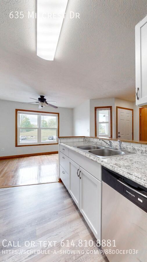 Building Photo - 635 Milcrest Dr