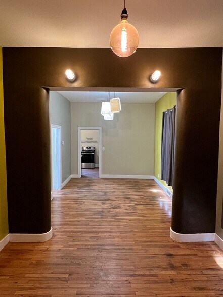 Building Photo - 2762 Liberty Ave