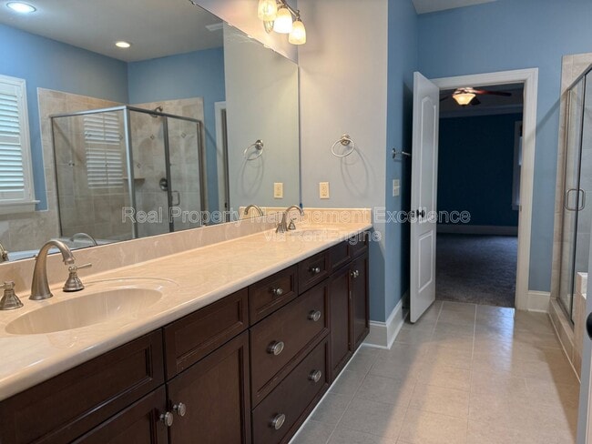 Building Photo - 4008 Enfield Ridge Dr