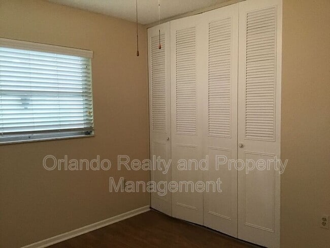 Building Photo - 7024 Chaucer Ln