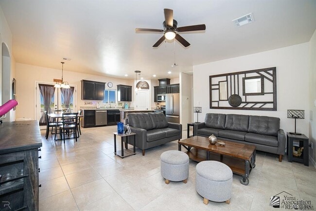 Building Photo - 27266 Mesquite Ave