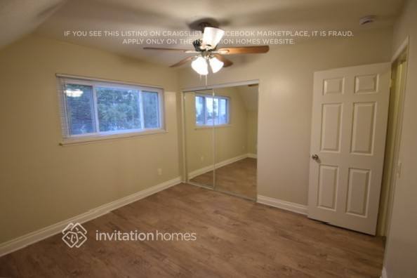 Building Photo - 2025 S Main St