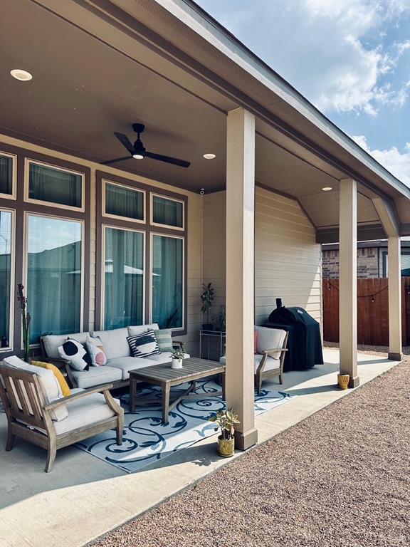 Building Photo - 8123 Cheyenne Hills Trail