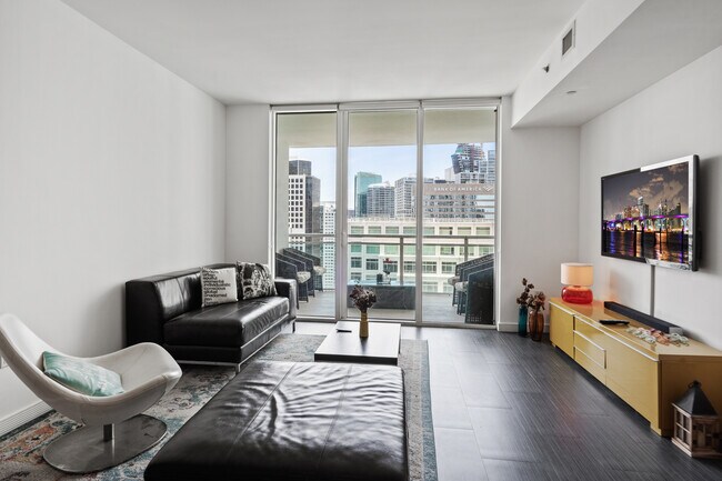 Building Photo - 951 Brickell Ave