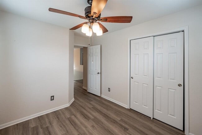Building Photo - 9917 Kingfisher Dr