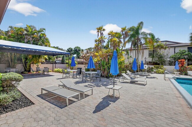 Building Photo - 21911 Cypress Dr