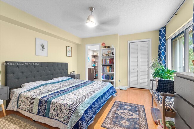 Building Photo - 751 NW 99th Cir