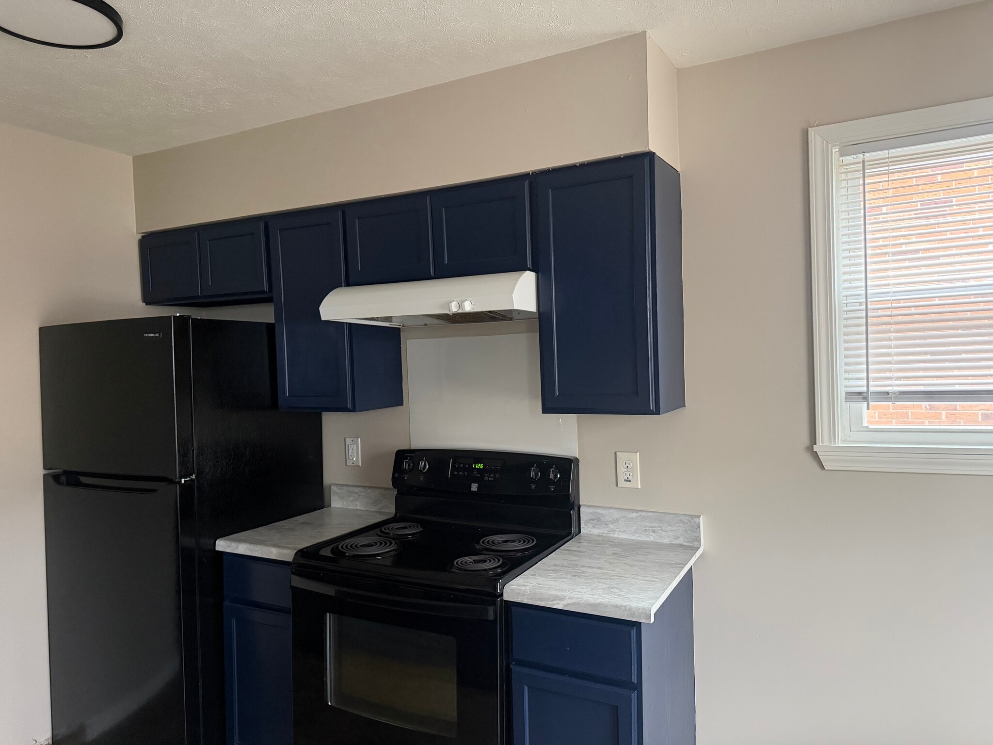 Kitchen pt 3 - 1515 Steadmantown Ln