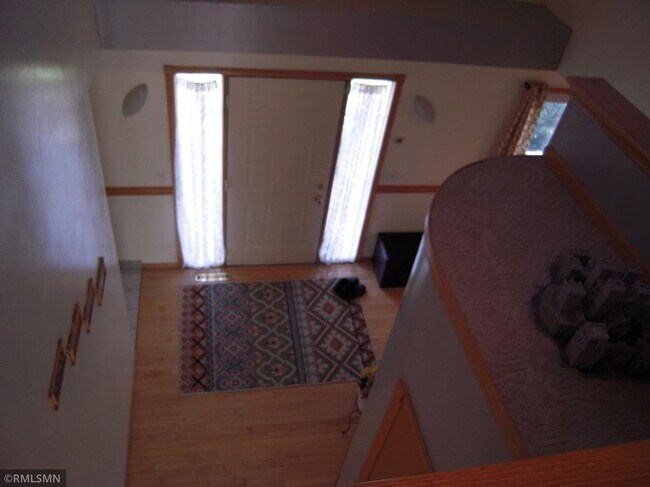Building Photo - 668 Brentwood Ln