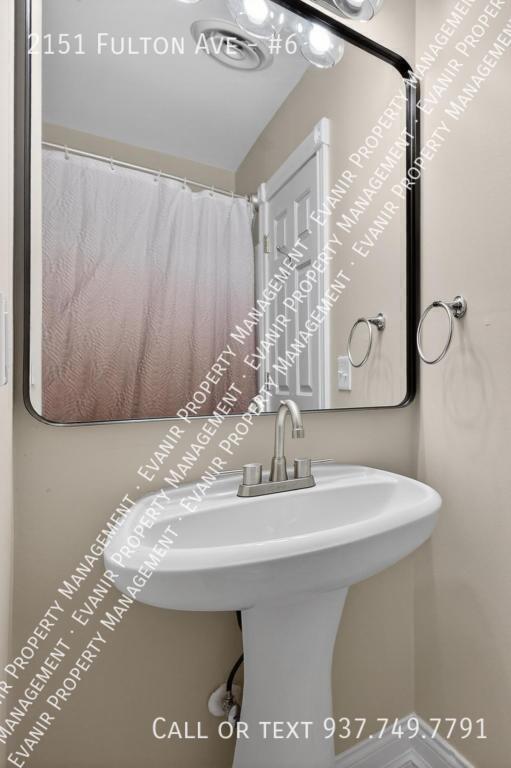 Building Photo - 2151 Fulton Ave