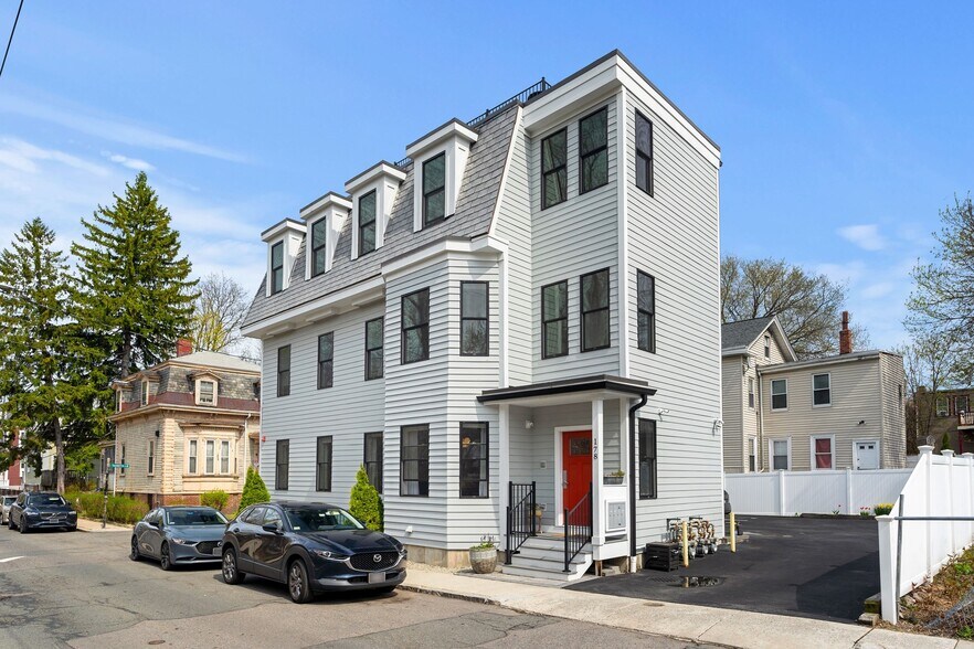 Building Photo - 178 Thornton St