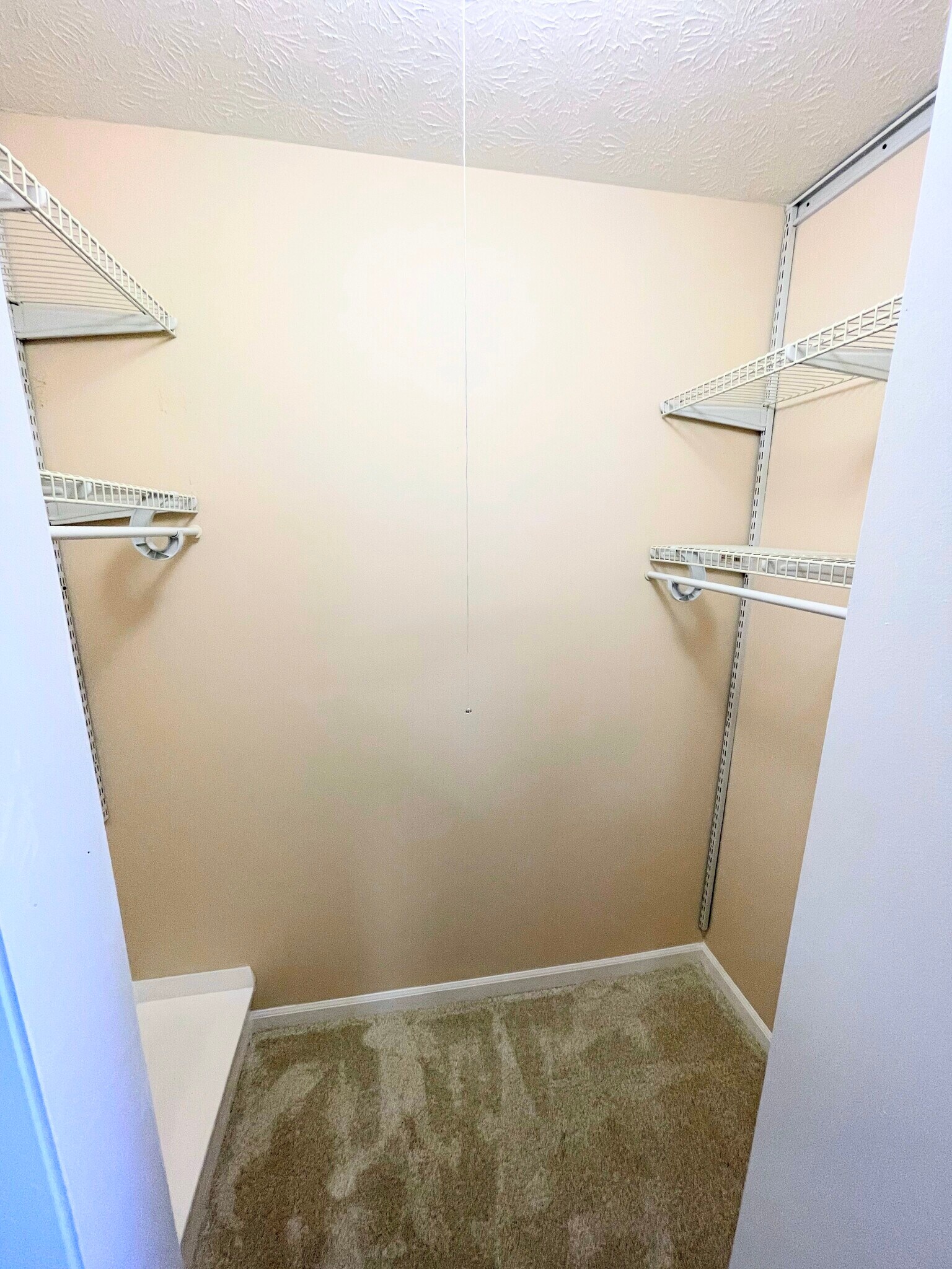 Room 2 Closet - 97 Lancelot Ln