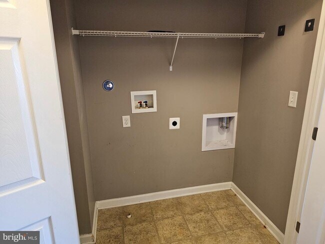 Building Photo - 136 Checko Court