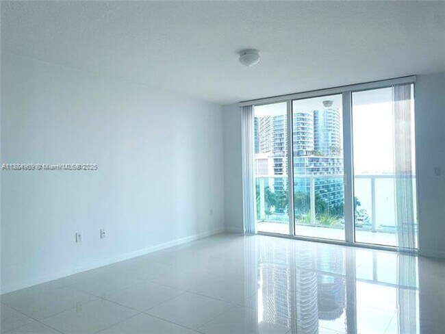 Building Photo - 31 SE 5th St