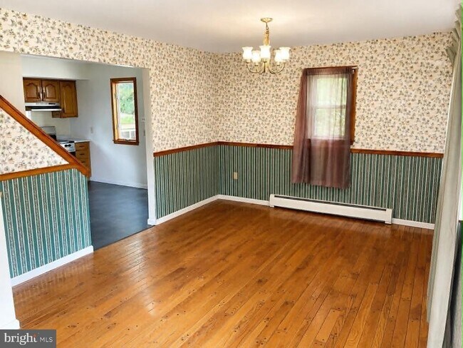 Building Photo - 152 3rd Ave